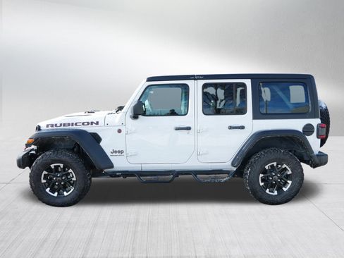 Used 2024 Jeep Wrangler Unlimited Rubicon image 4