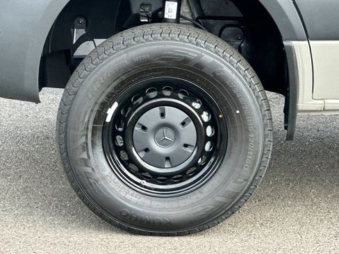 New 2026 Mercedes-Benz Sprinter 2500 image 26