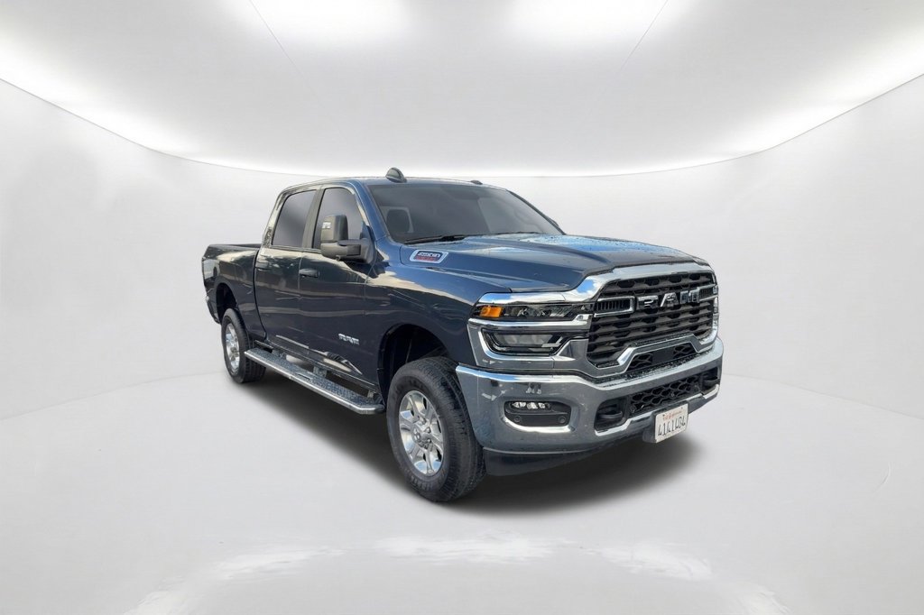 Used 2026 RAM 2500 Big Horn AWD/4WD image 3