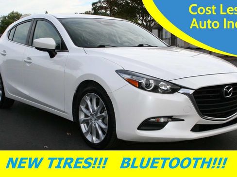 Used 2018 MAZDA MAZDA3 Touring image 1