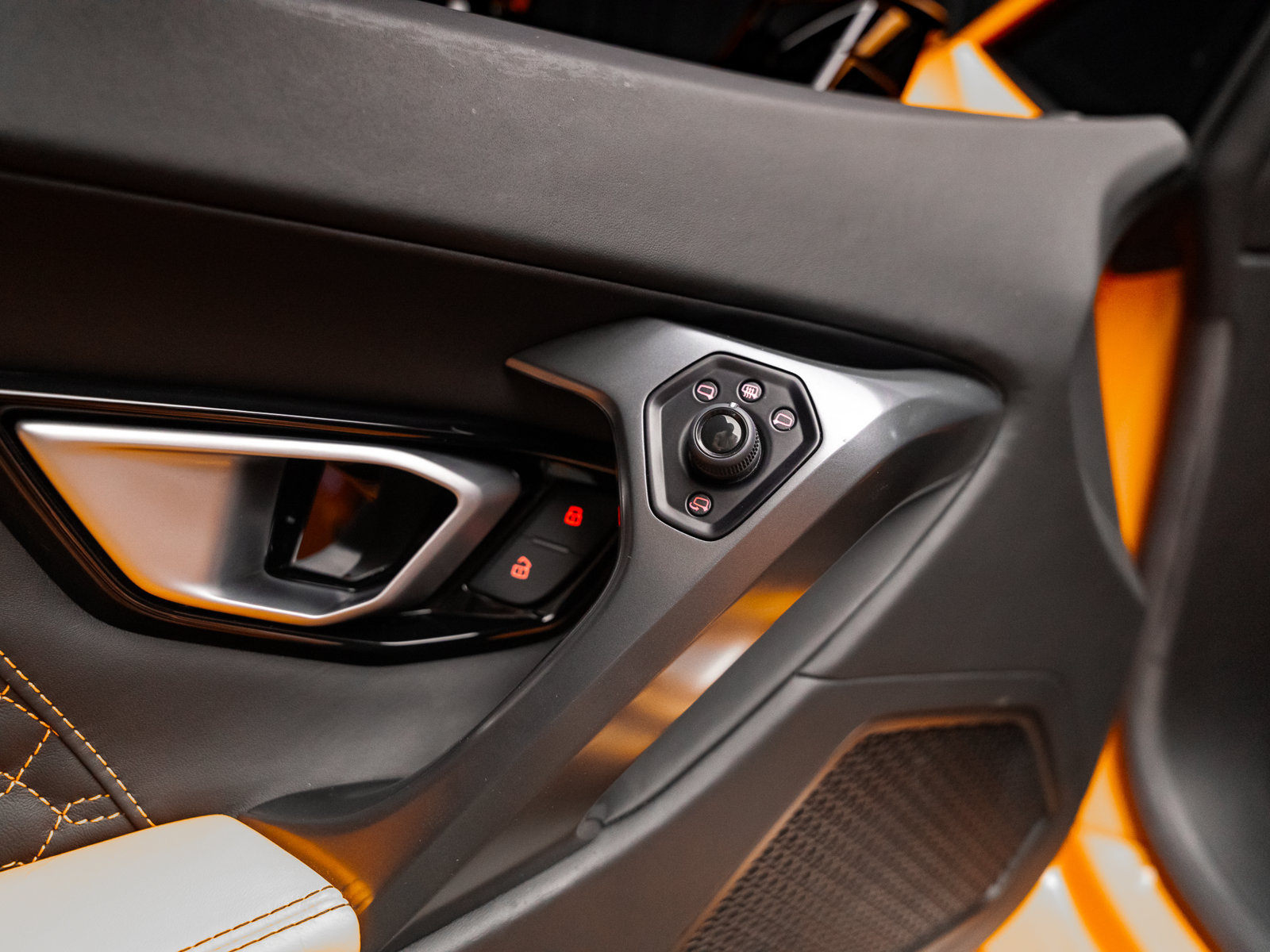 Used 2018 Lamborghini Huracan LP 580-2 RWD image 65