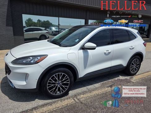 Used 2021 Ford Escape Titanium w/ Titanium Premium Package FWD image 1