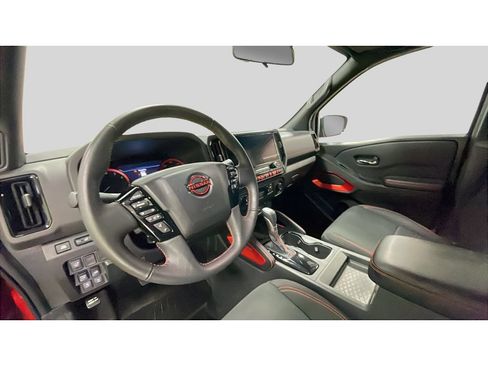 Used 2025 Nissan Frontier PRO-4X w/ Interior Protection Package AWD/4WD image 11