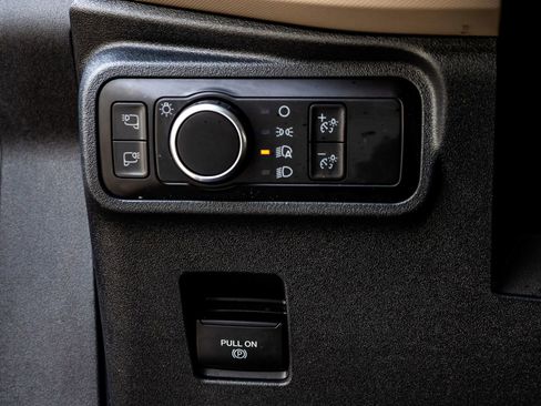 Used 2023 Ford Bronco Wildtrak image 21