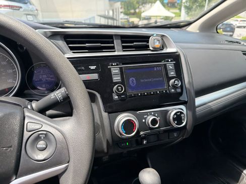 Used 2017 Honda Fit LX image 22