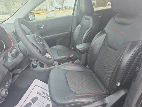 Used 2021 Jeep Compass Trailhawk image 15