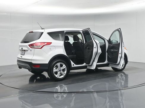 Used 2016 Ford Escape SE FWD image 5