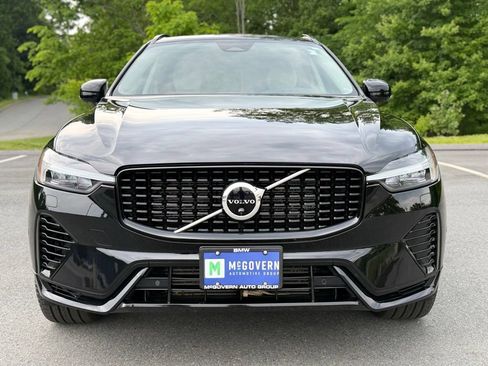 Used 2023 Volvo XC60 T8 Plus w/ Climate Package AWD/4WD image 10