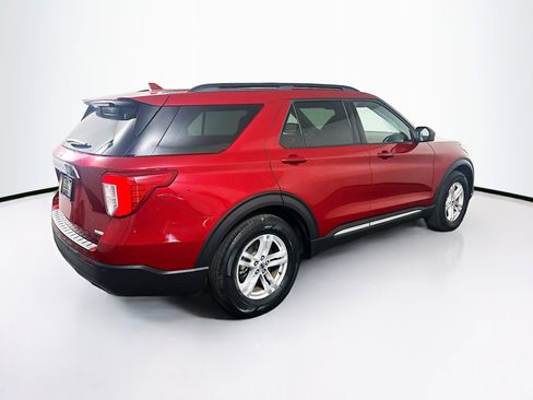 Used 2020 Ford Explorer XLT image 9