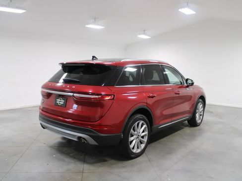 Used 2021 Lincoln Corsair AWD w/ Premium Package image 9