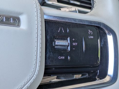 Used 2021 Land Rover Range Rover Velar R-Dynamic S AWD/4WD image 25