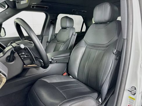 Used 2025 Land Rover Range Rover Sport SE AWD/4WD image 21