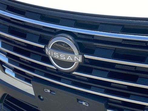 Used 2025 Nissan Rogue SV FWD image 26