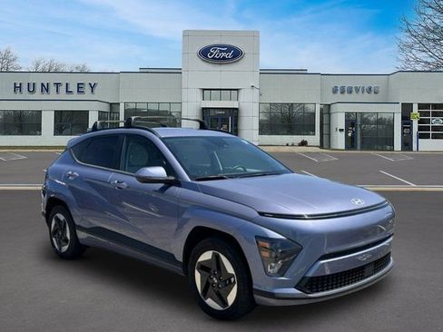 Used 2024 Hyundai Kona SEL FWD image 3