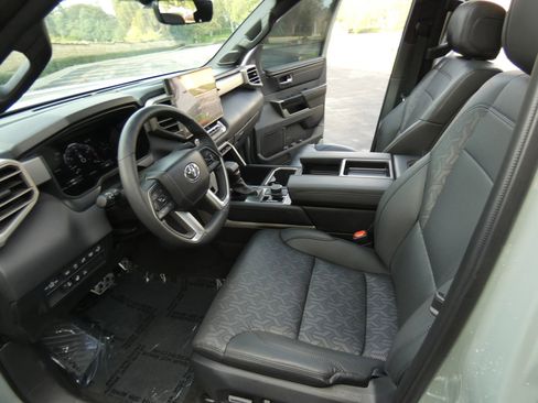 Used 2025 Toyota Tundra Limited w/ TRD Off-Road Package image 61