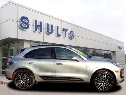 Used 2022 Porsche Macan image 4