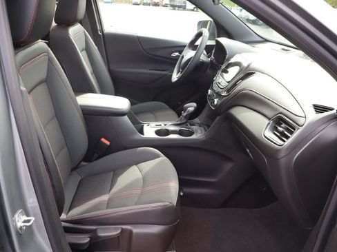 Used 2024 Chevrolet Equinox RS AWD/4WD image 19