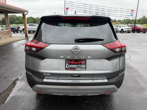 Used 2023 Nissan Rogue SV AWD/4WD image 5