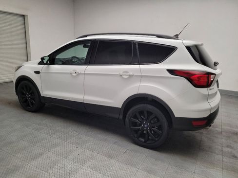 Used 2019 Ford Escape SE FWD image 3
