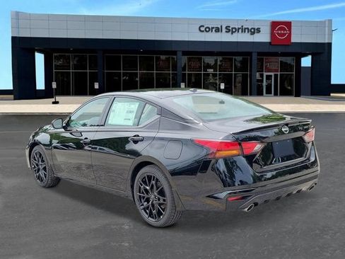 New 2026 Nissan Altima 2.5 SR w/ SR Midnight Edition Package FWD image 3
