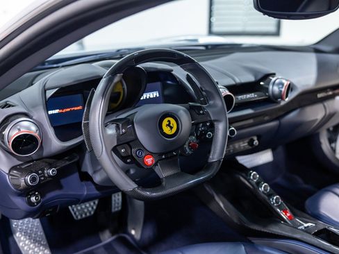Used 2019 Ferrari 812 Superfast RWD image 37