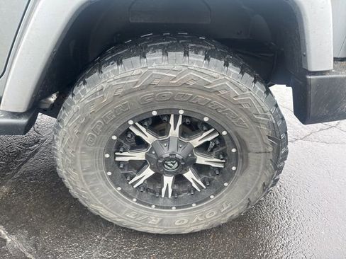 Used 2015 Jeep Wrangler Unlimited Sahara w/ Connectivity Group image 6