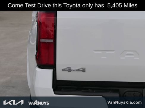 Used 2025 Toyota Tacoma SR5 image 5