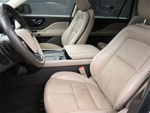 Used 2022 Lincoln Aviator Reserve w/ Class IV Trailer Tow Package image 33