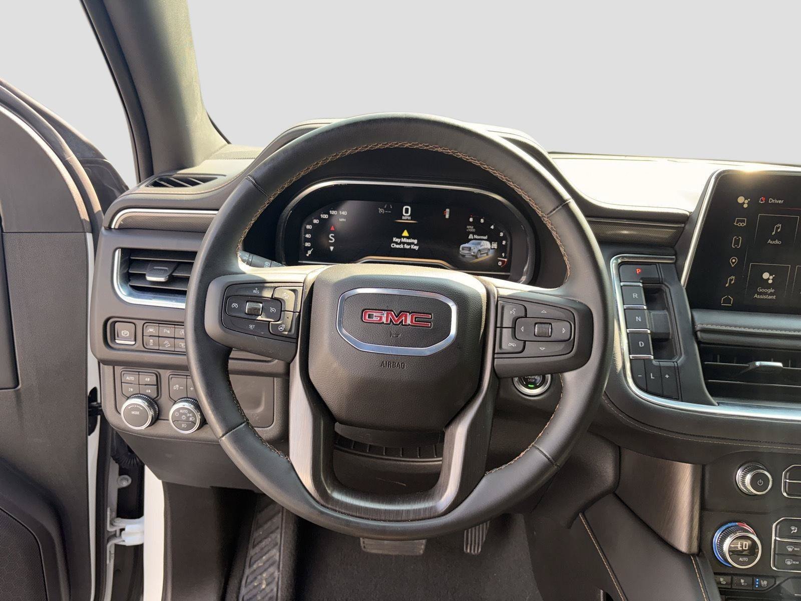 Used 2024 GMC Yukon XL AT4 w/ Technology Package AWD/4WD image 14