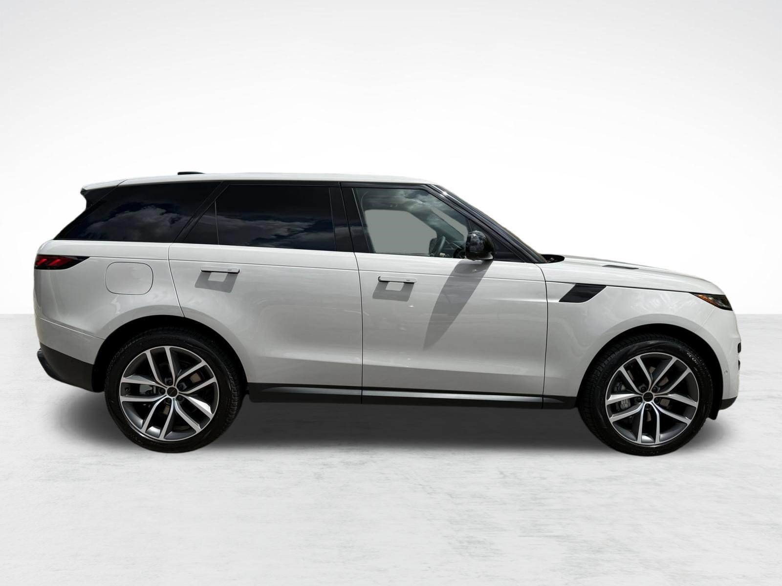 New 2027 Land Rover Range Rover Sport SE AWD/4WD image 8