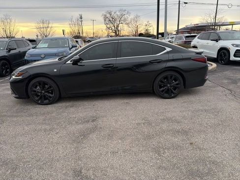 Used 2023 Lexus ES 350 F Sport image 2
