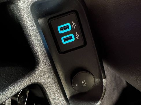 Used 2022 Ford Transit Connect XL image 30