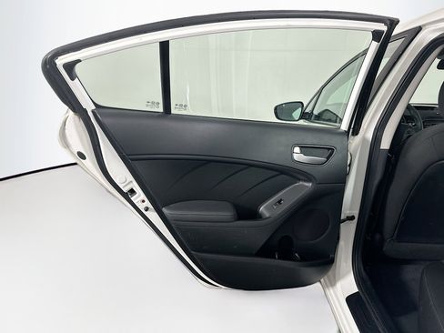 Used 2017 Kia Forte LX FWD image 23
