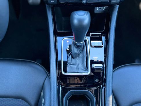 Used 2023 Jeep Compass Latitude image 15