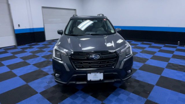 Used 2023 Subaru Forester Premium AWD/4WD image 3
