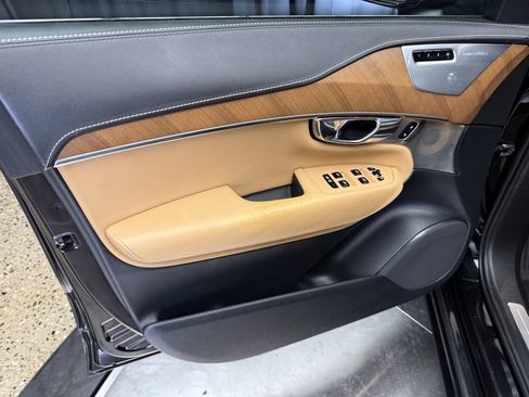 Used 2016 Volvo XC90 T6 AWD/4WD image 22