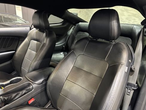 Used 2020 Ford Mustang GT Premium RWD image 20