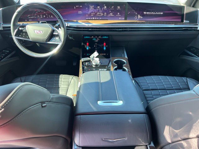 Certified 2025 Cadillac Escalade Sport Platinum AWD/4WD image 14