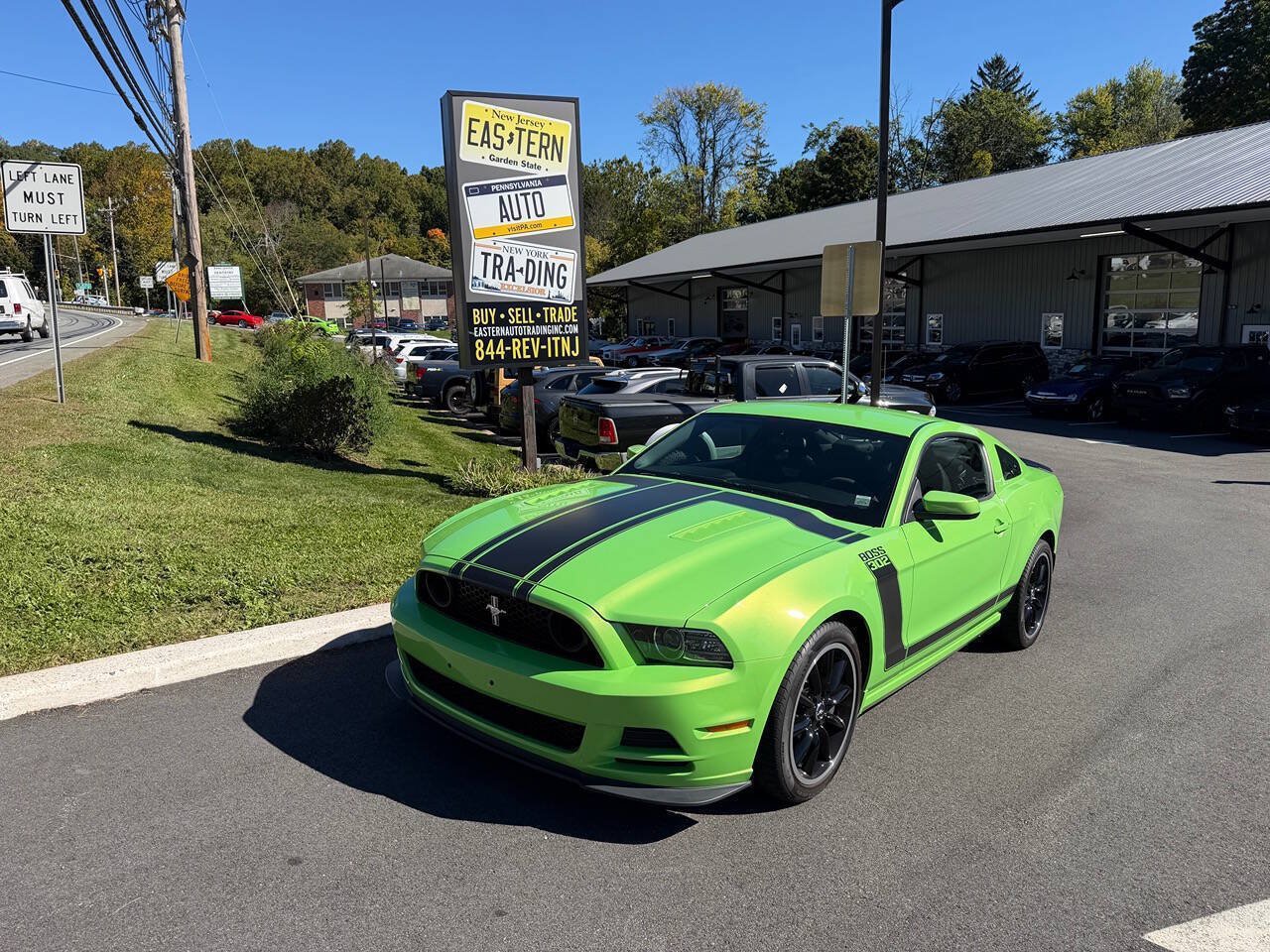 Used 2013 Ford Mustang Boss 302 w/ Boss 302 Accessory Pkg RWD image 2