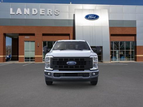 New 2026 Ford F250 XL w/ XL Driver Assist Package RWD image 6