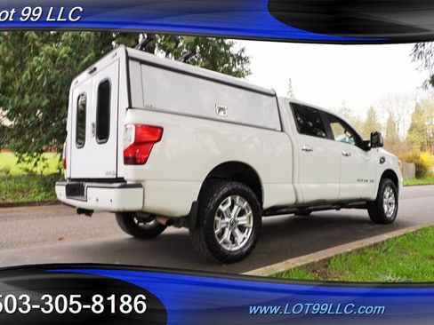 Used 2021 Nissan Titan SV w/ SV Convenience Package AWD/4WD image 9