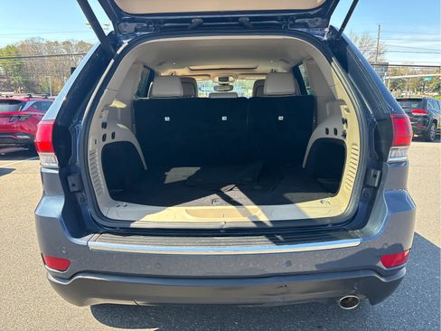 Used 2020 Jeep Grand Cherokee Limited image 23