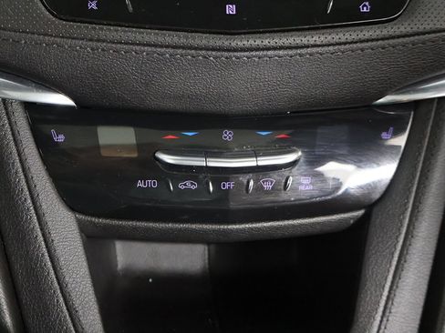 Used 2020 Cadillac XT5 Premium Luxury image 51