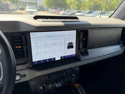 Used 2023 Ford Bronco Badlands AWD/4WD image 15