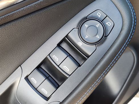 Used 2025 Buick Encore GX Sport Touring w/ Experience Buick Package image 32