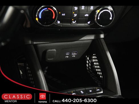 Used 2025 Chevrolet TrailBlazer RS w/ Driver Confidence Package AWD/4WD image 15