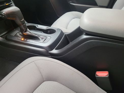 Used 2019 Chevrolet Colorado W/T w/ WT Convenience Package RWD image 26