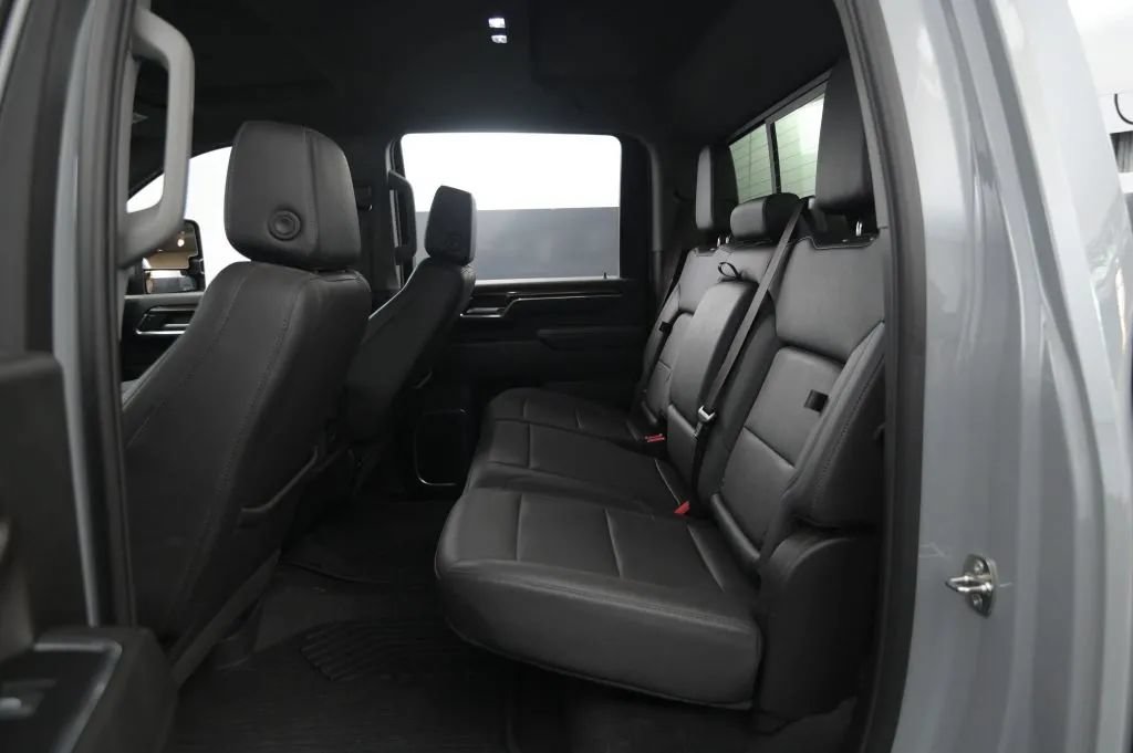 Used 2024 Chevrolet Silverado 2500 LT AWD/4WD image 49