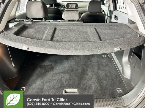 Used 2021 Hyundai Kona SE image 14