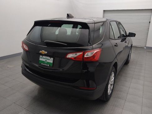 Used 2021 Chevrolet Equinox LS w/ LPO, Floor Liner Package image 7